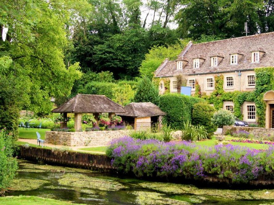 Cotswold Towns & Villages
